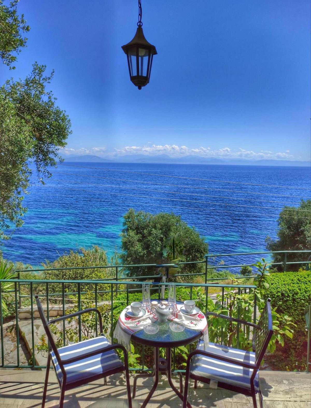 Villa Fourtuna Apartment Agios Ioannis Peristerion Eksteriør bilde